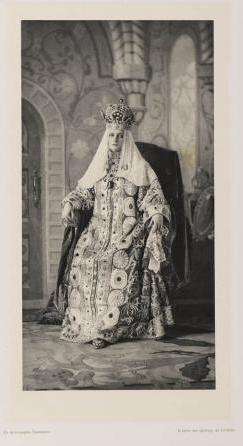 02_Winter-Palace-Costume-Ball_February-1903_Saint-Petersburg_Her-Majesty-the-Empress-Alexandra-Feodorovna_BD_8529.jpg