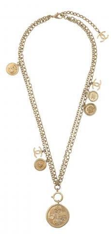 A85082-Golden_metal_necklace_with_charms_Collier_dor_en_mtal_avec_breloques_2559.jpg