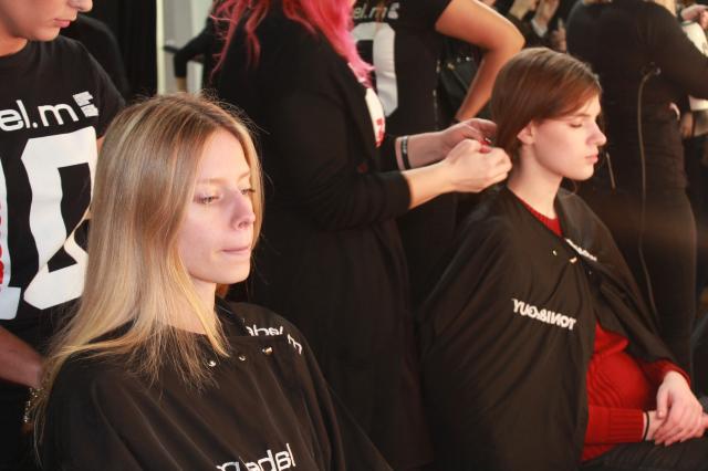 BackStage_LFW_AW15_JPB_Hair_time_for_models_A._Cliffe.JPG