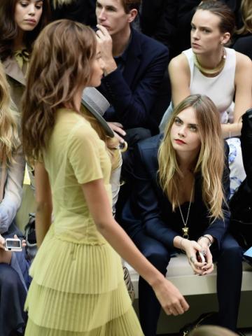 Burberry_SS15_1_Cara_Delevingne.jpg