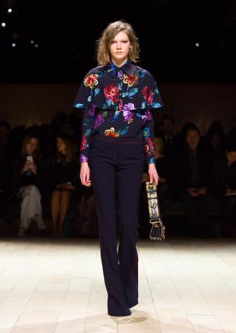 Burberry_Womenswear_February_2016_Collection_-_Look_25.jpg