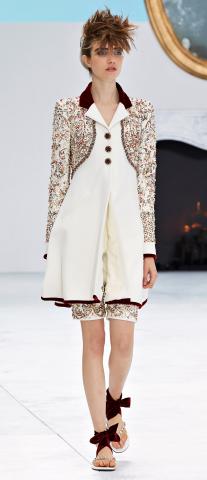 CHANEL_AW_14_56.jpg