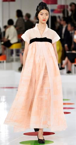 Chanel_Cruise_2016_95.jpg