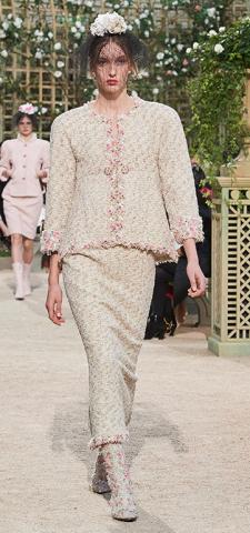 Chanel_SS18_12.jpg