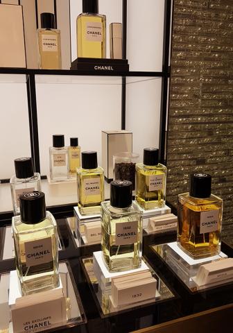 Chanel_les_Exclusifs_de_Chanel_2a.jpg