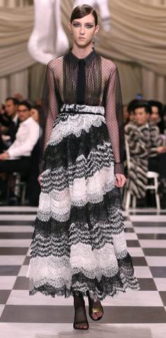 Dior_Femme_HC_SS2018_21a.jpg