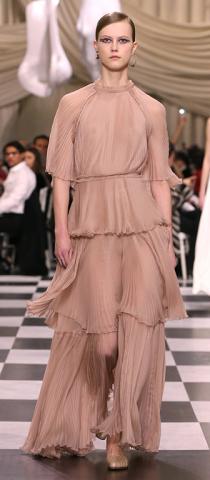 Dior_Femme_HC_SS2018_40a.jpg