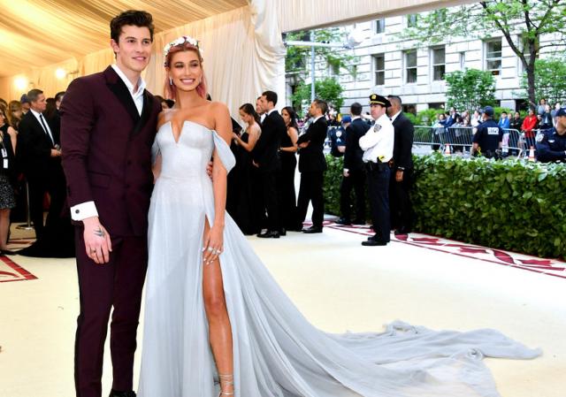 Met_2018_shawn-mendes-hailey-baldwin-getty-825x580.jpg
