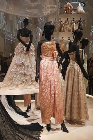 Paris_Dior_Autumn_17_105.jpg