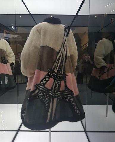 Paris_Dior_Autumn_17_39.jpg