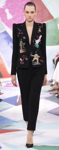 Schiaparelli_HCFW1617_look_19.jpg