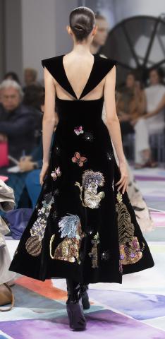 Schiaparelli_HCFW1617_look_30BACK.jpg