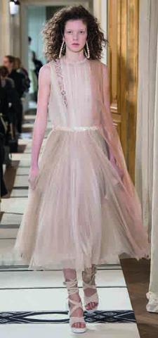 Schiaparelli_PE2018_Look_15a.jpg