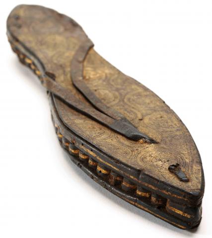V%26A_Shoes_2015_3__One_sandal_gilded_and_incised_leather_and_papyrus_Egypt_c30_BCE-300_CE__.jpg