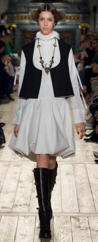 VALENTINO_HC_FW1617_02_%282%29.jpg