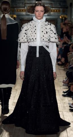 VALENTINO_HC_FW1617_05.jpg