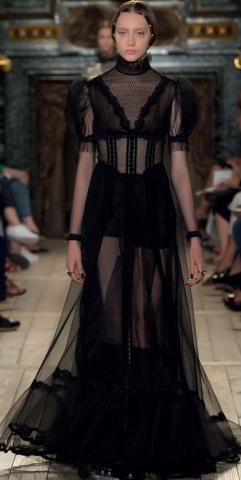 VALENTINO_HC_FW1617_50.jpg
