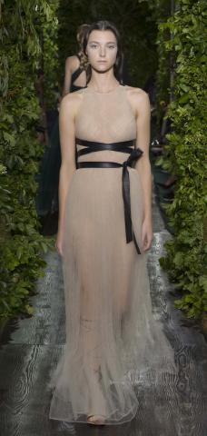 Val-28-haute-couture-fall-winter-2014-15.jpg