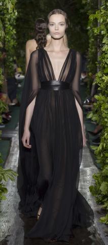 Val-29-haute-couture-fall-winter-2014-15.jpg