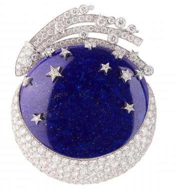 Van_Cleef_%26_Arpels_-_Les_Voyages_Extraordinaires_-_Autour_de_la_Lune_clip_6662.jpg