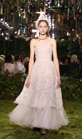 women_Dior_HC_SS17_10.jpg