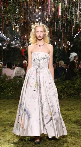 women_Dior_HC_SS17_20.jpg