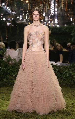 women_Dior_HC_SS17_57.jpg