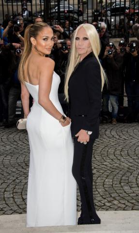 HC_AW_14-15_Jennifer_Lopez%3BDonatella_Versace_MNT_8924.JPG